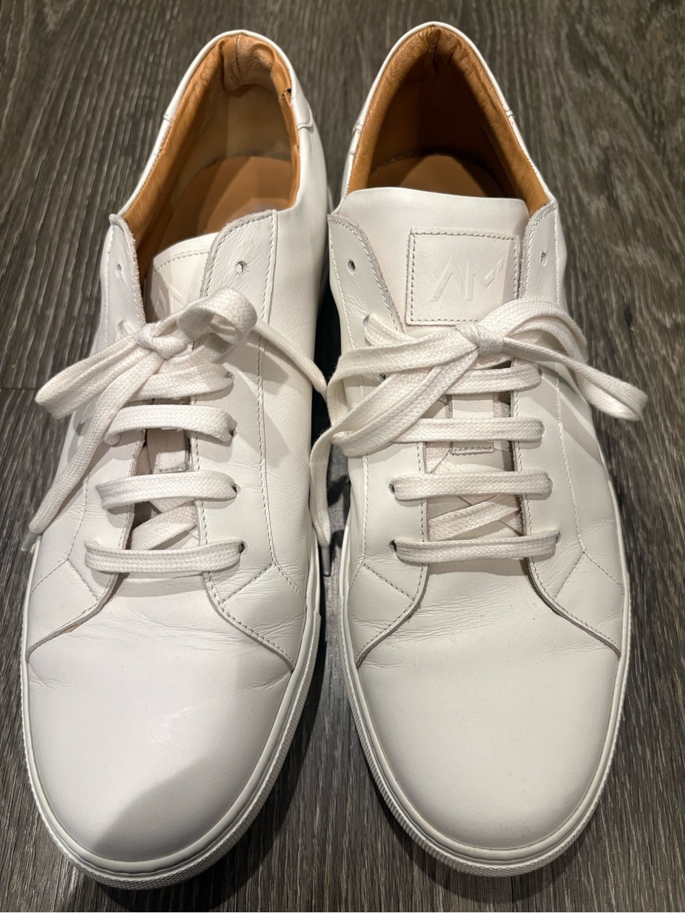 Men's White Leather Low-Top Sneakers